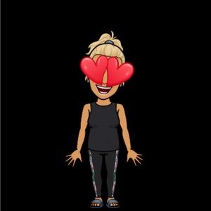 Meet your Posher, wonder women